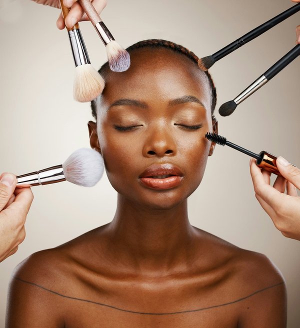 Découvrez new black cosmetics: spécialiste maquillage peau noire et métisse