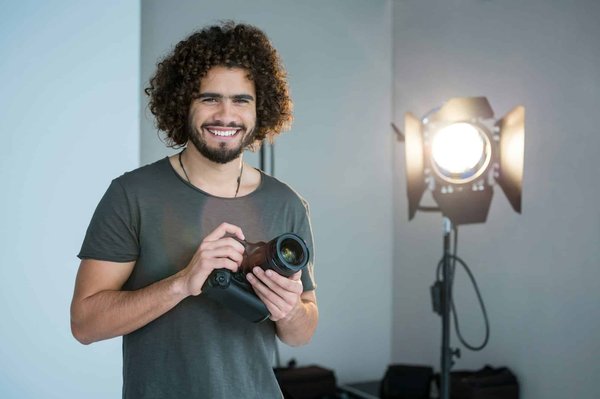 Photographe à Gardanne : comment se déroule un shooting en studio ?