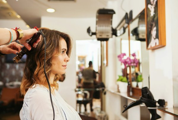 Coiffeur à Annecy : prenez le temps de vous informer sur le salon